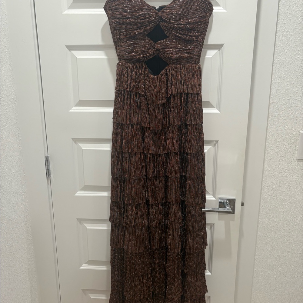 Gianni Bini Grace Metallic Plisse Sweetheart Neck Cut-Out Tiered Dress